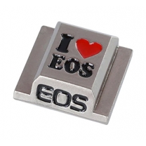 Kood krytka bleskových sáněk s logem Canon EOS